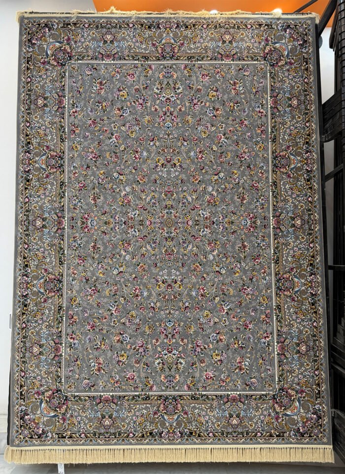 Dhorseen, All Grey