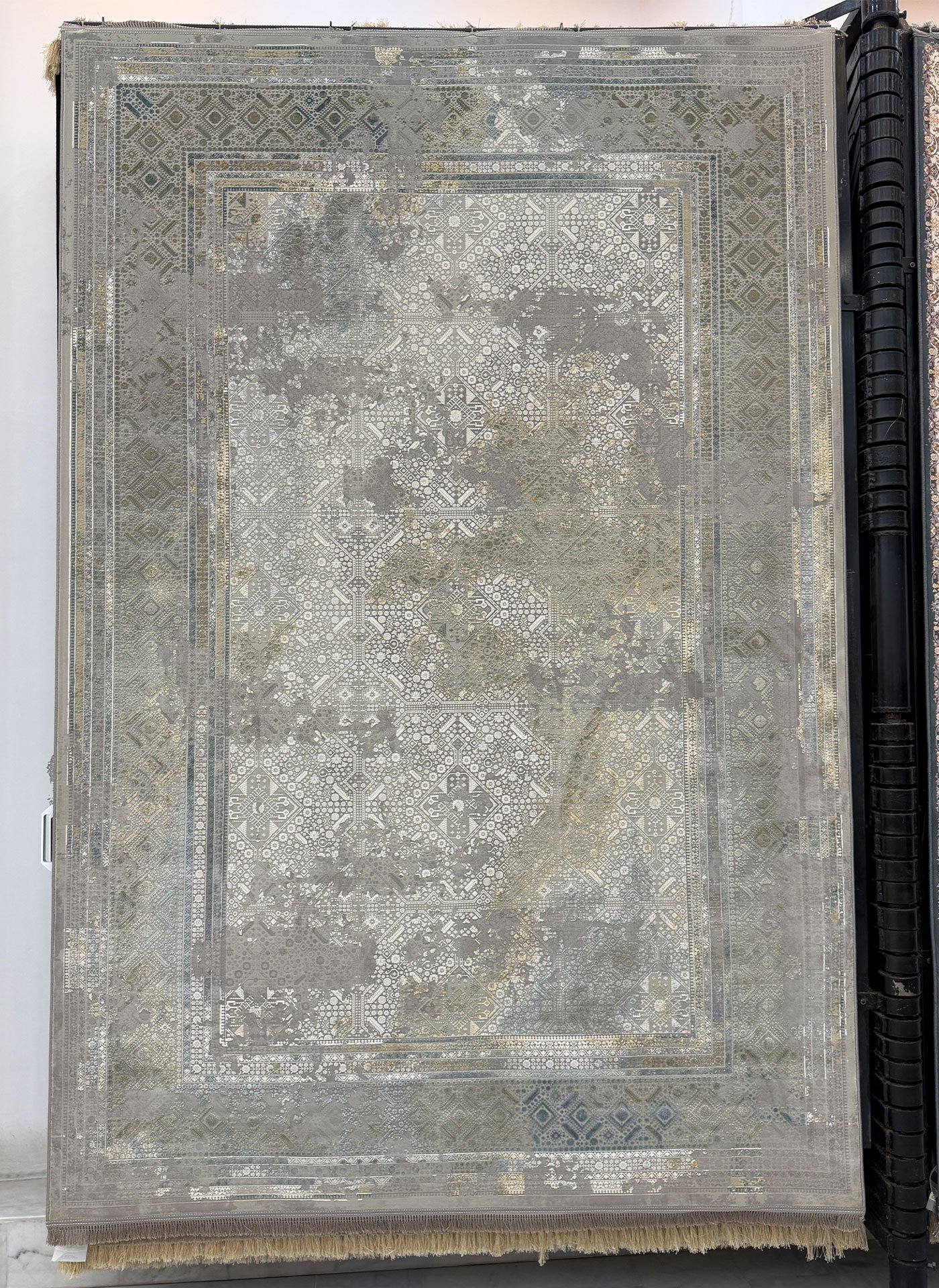 17830, Silver Embossed