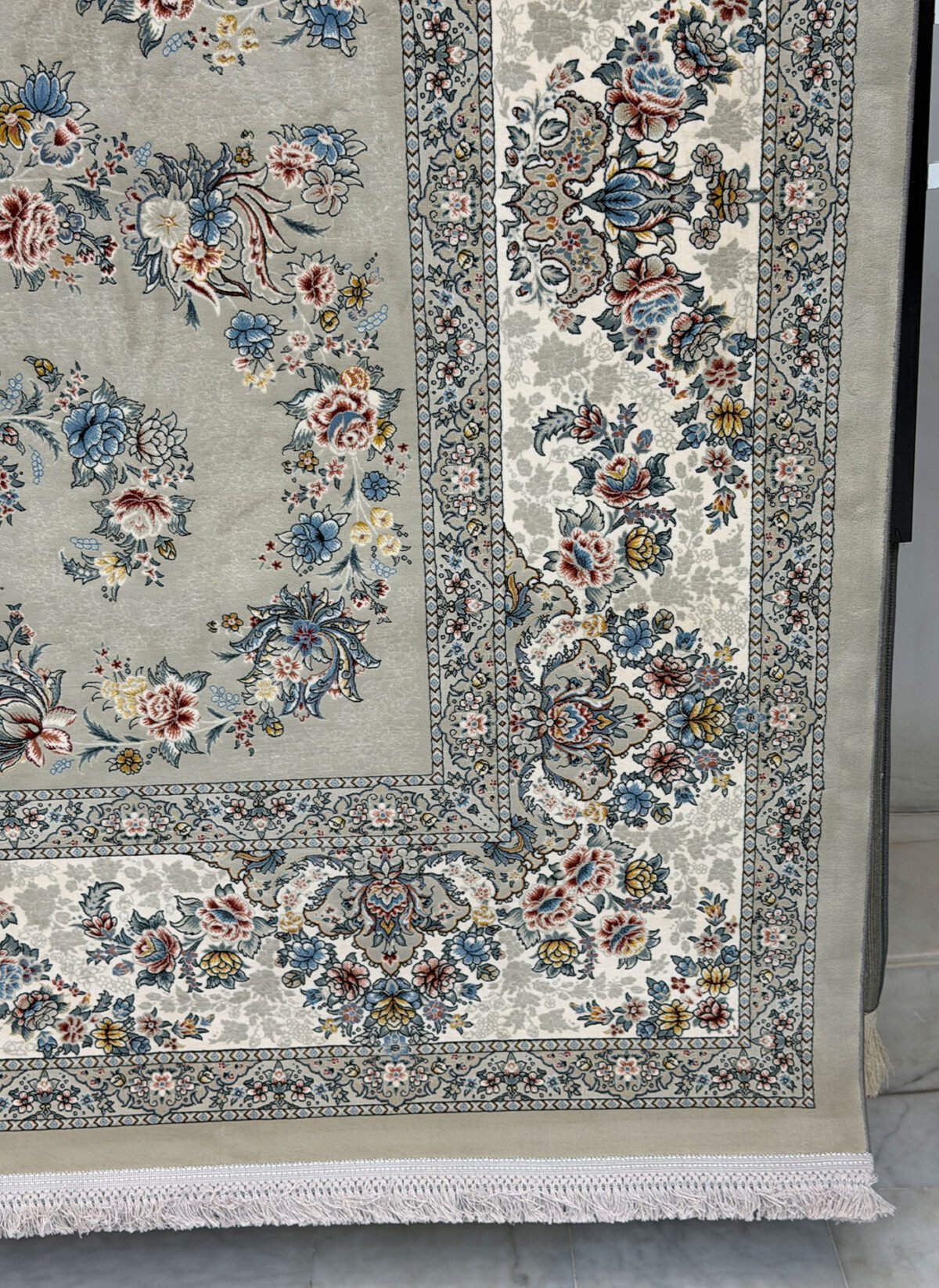 Saroosh, Silver - 1200 reed Persian machine-made carpet by Kazmi Carpets - view 3