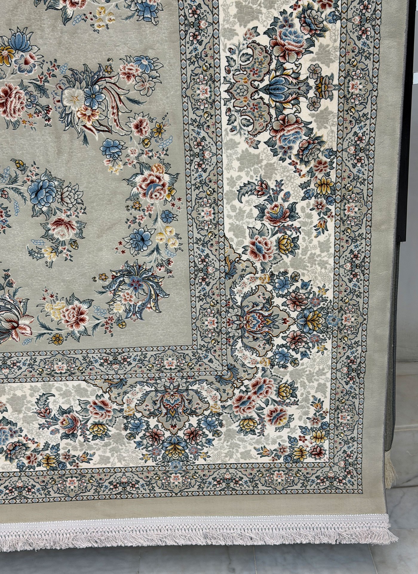 Saroosh, Silver - Image 3