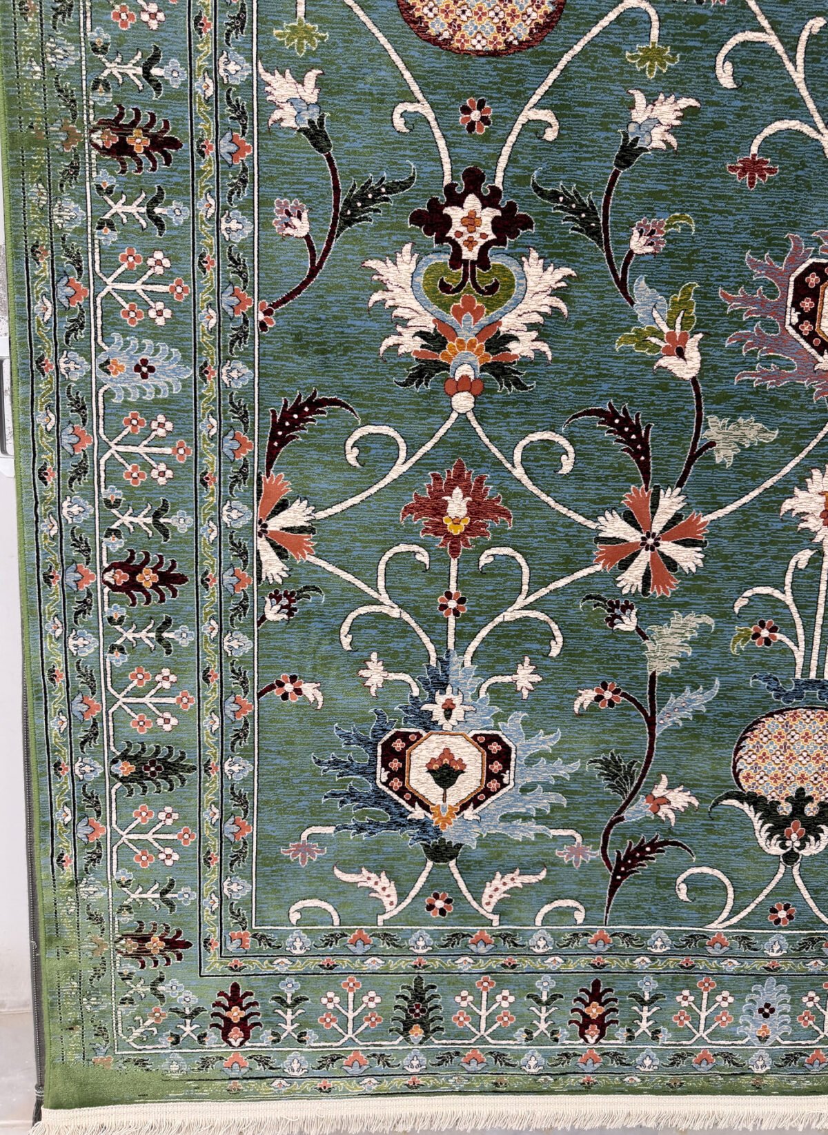 Deeba, Green - 1200 reed Persian machine-made carpet by Kazmi Carpets - view 4