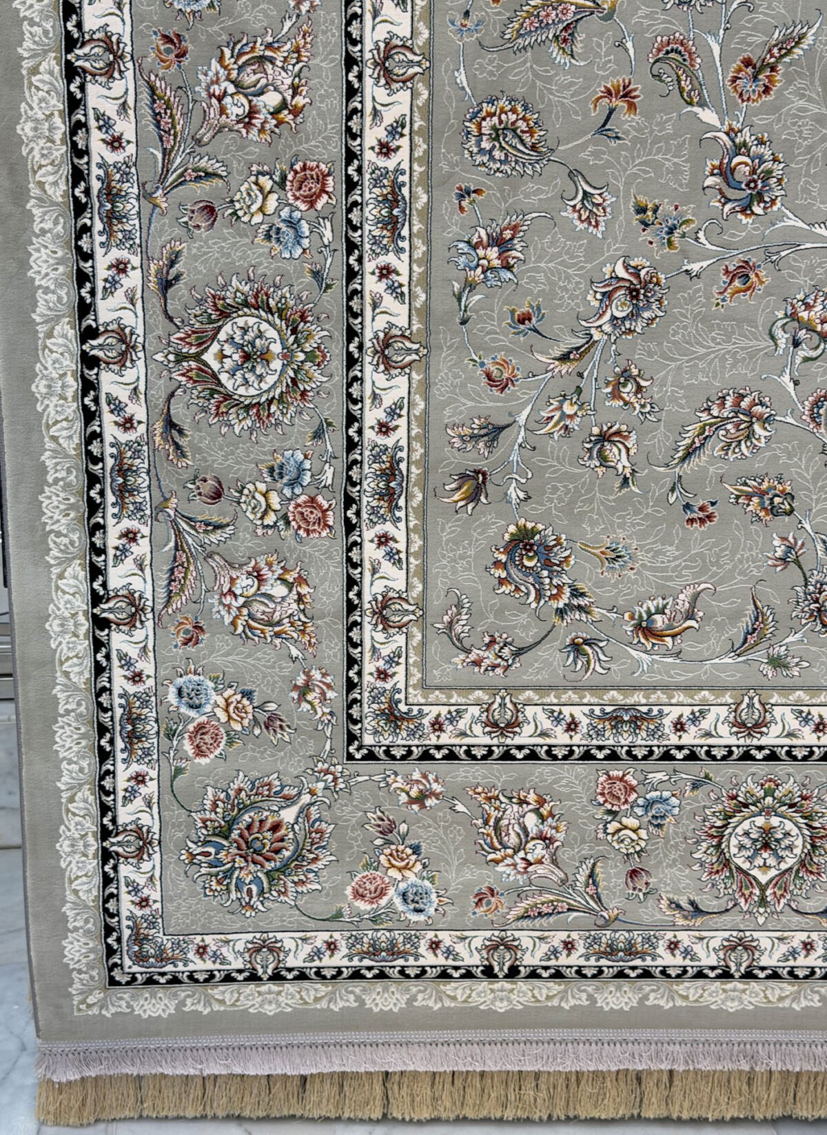 Saarang, Silver - 1200 reed Persian machine-made carpet by Kazmi Carpets - view 4