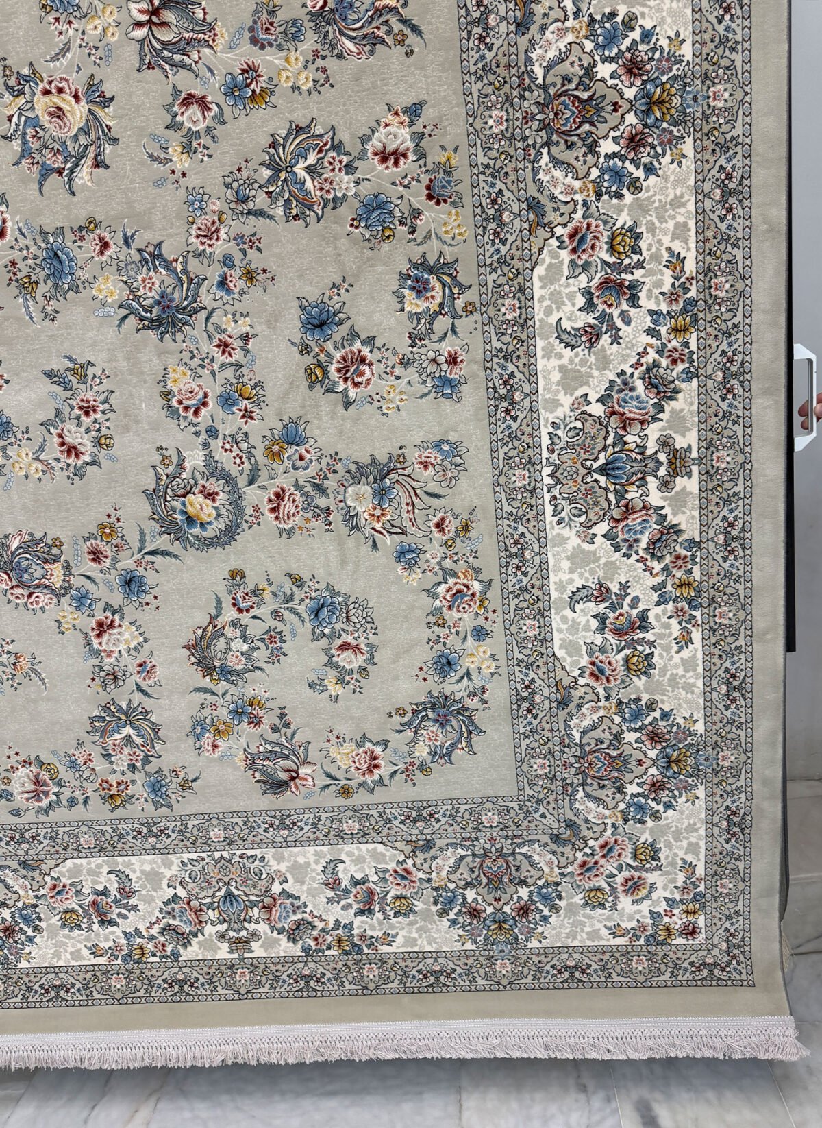 Saroosh, Silver - 1200 reed Persian machine-made carpet by Kazmi Carpets - view 4