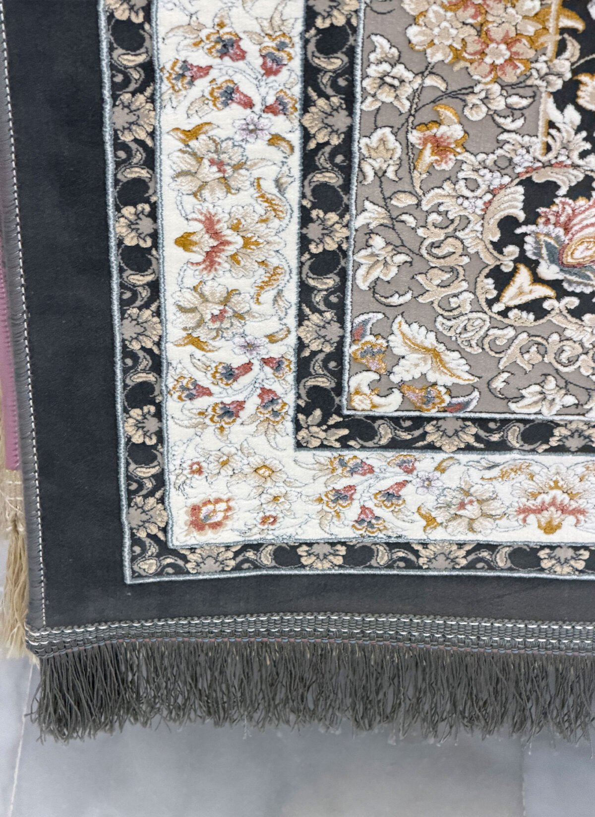 Shah Dukhth, Grey - 1500 reed Persian machine-made carpet by Kazmi Carpets - view 5