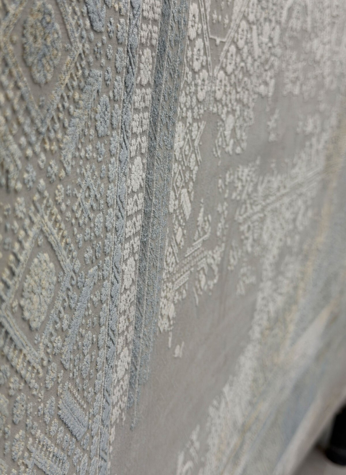 17830, Silver Embossed - 1200 reed Persian machine-made carpet by Kazmi Carpets - view 7